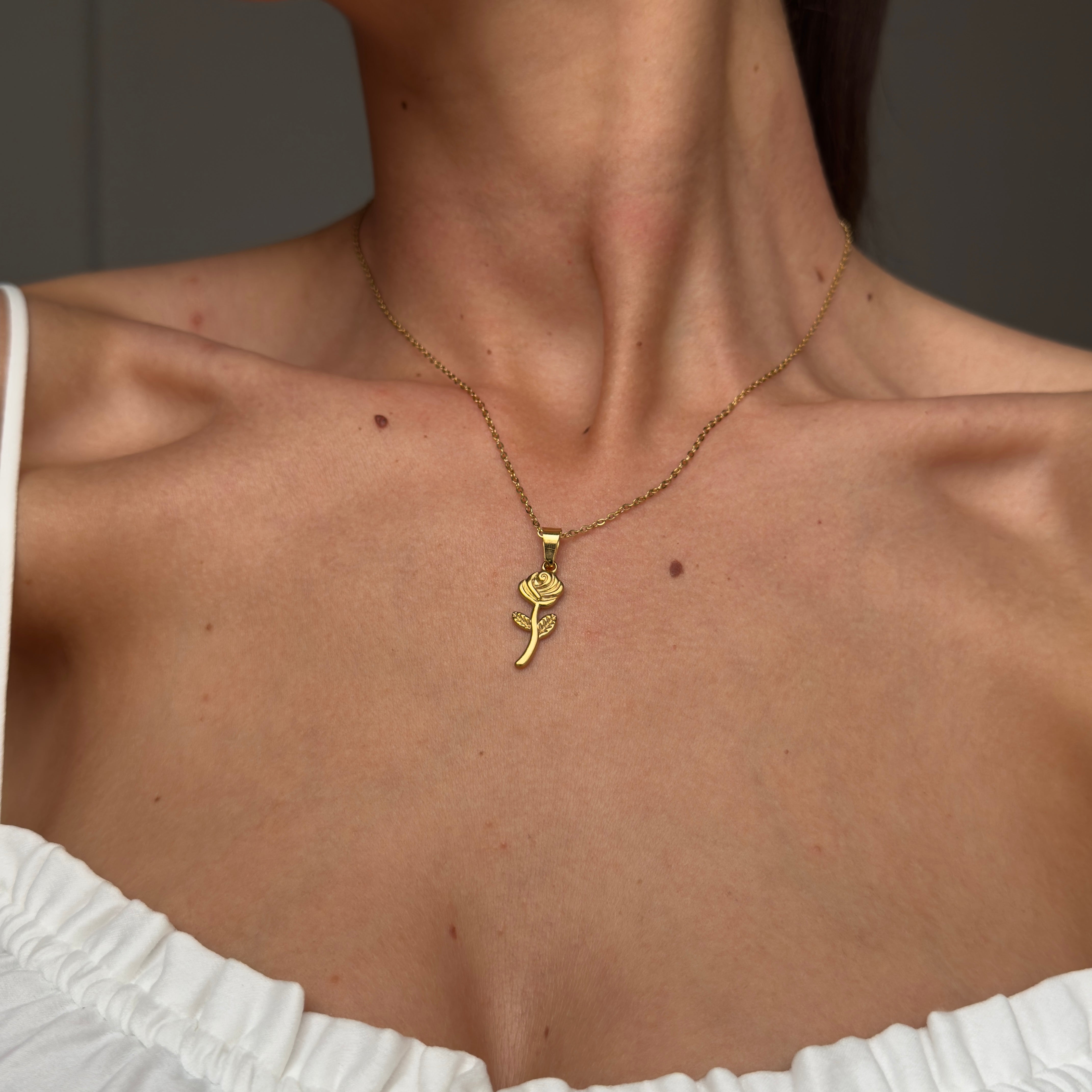 COLLANA ROSE