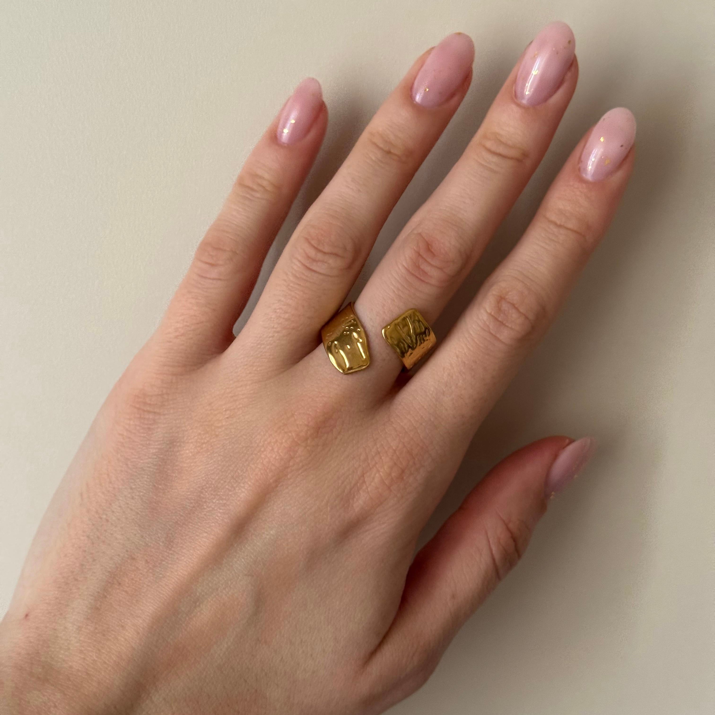 ANELLO DARIKA