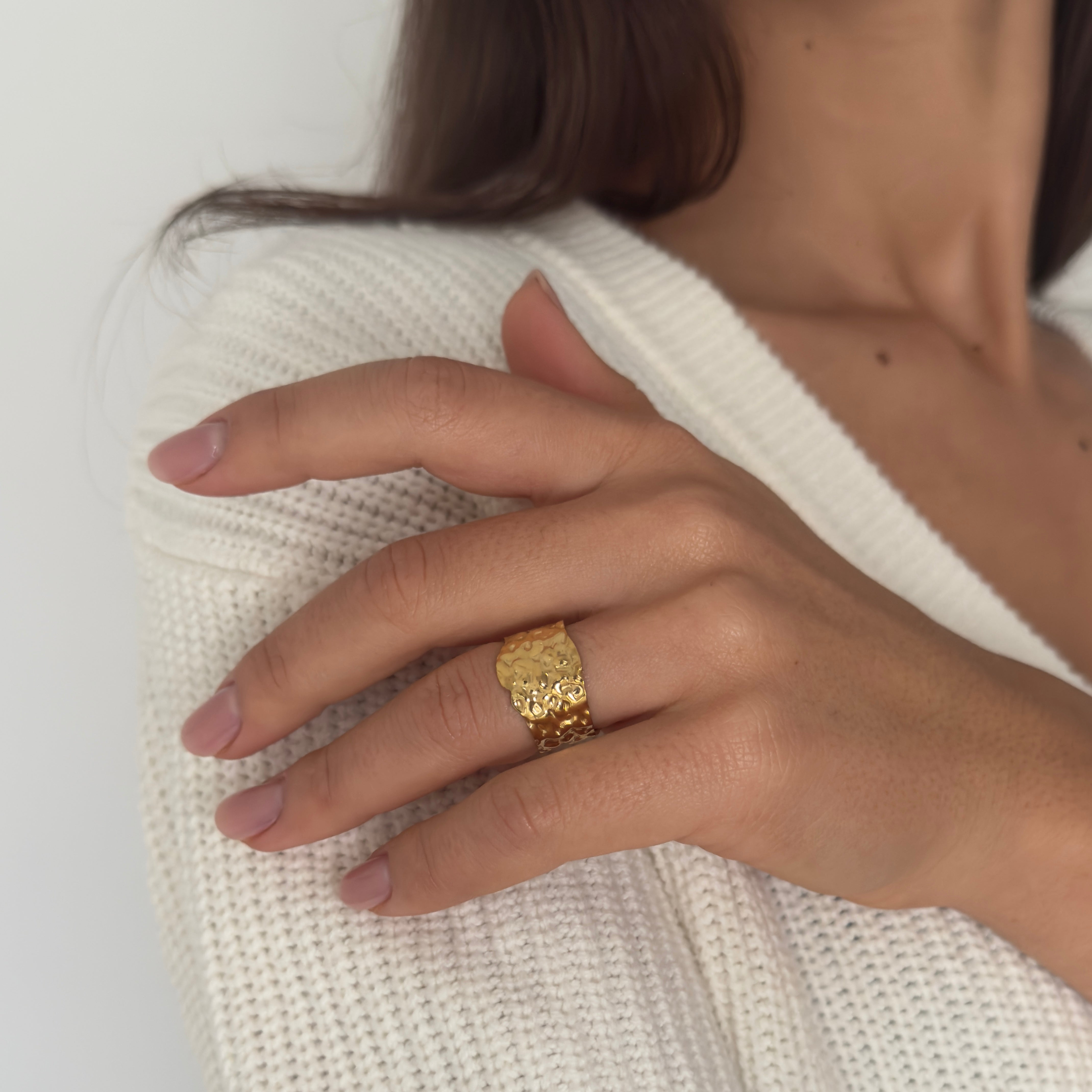 ANELLO FEDONE ZIGRINATO