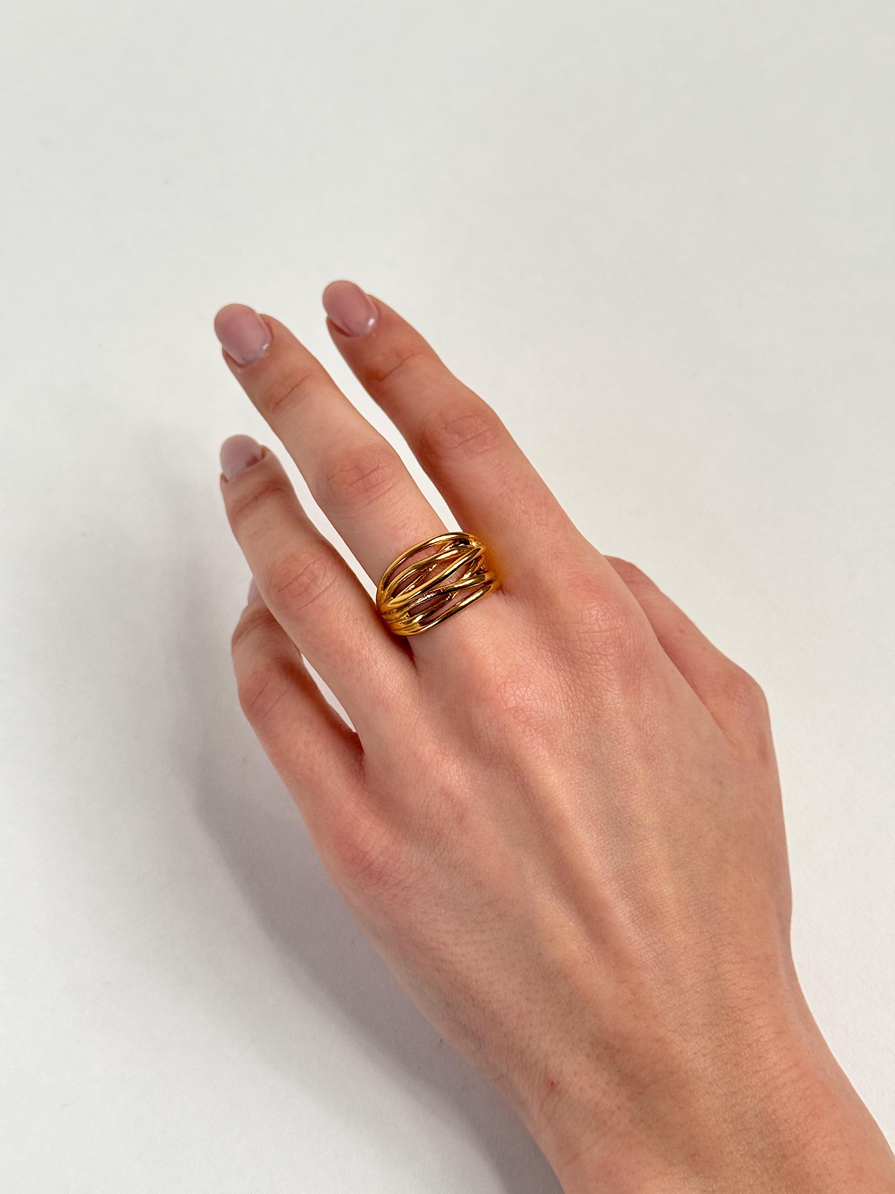 ANELLO THORNS