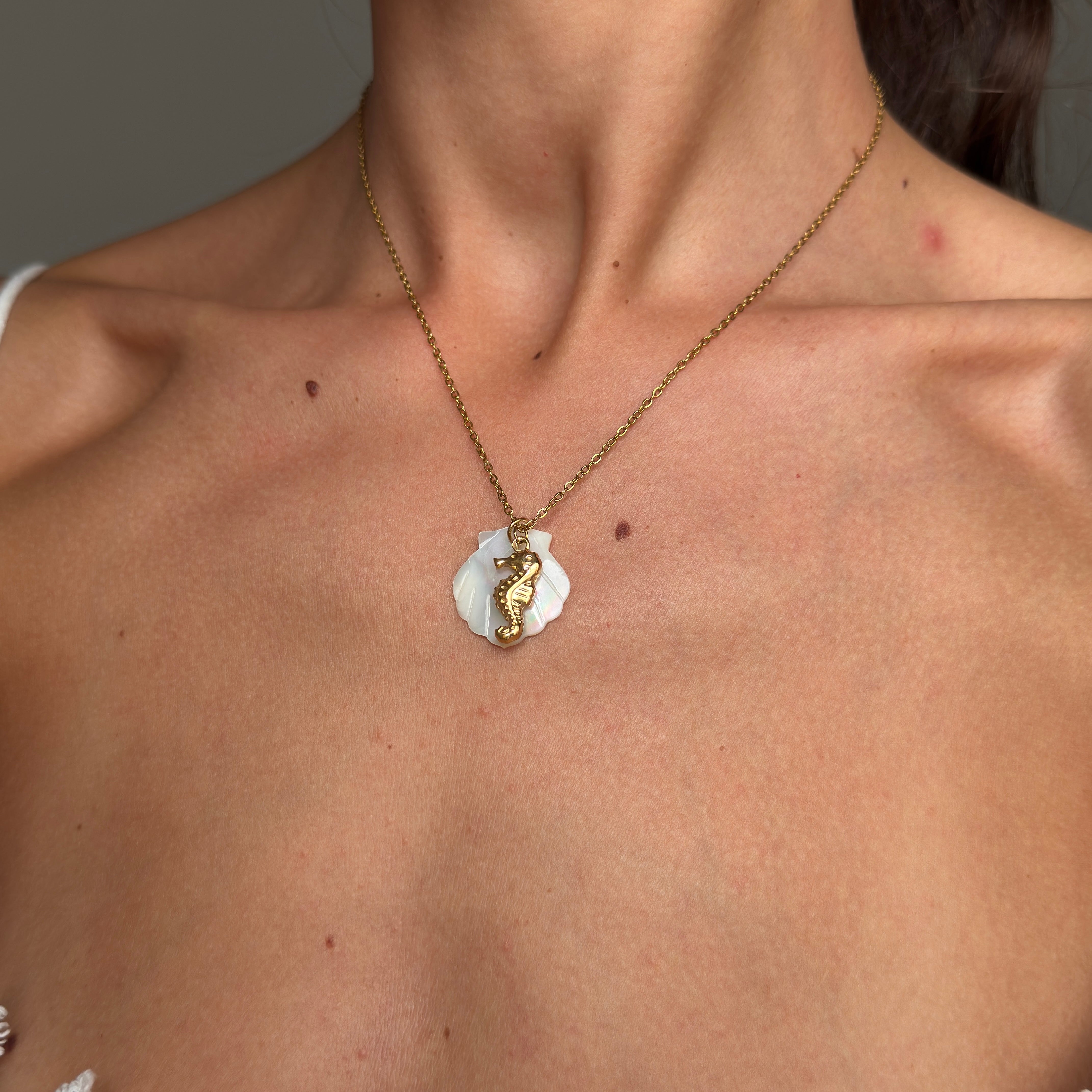 COLLANA SHELL
