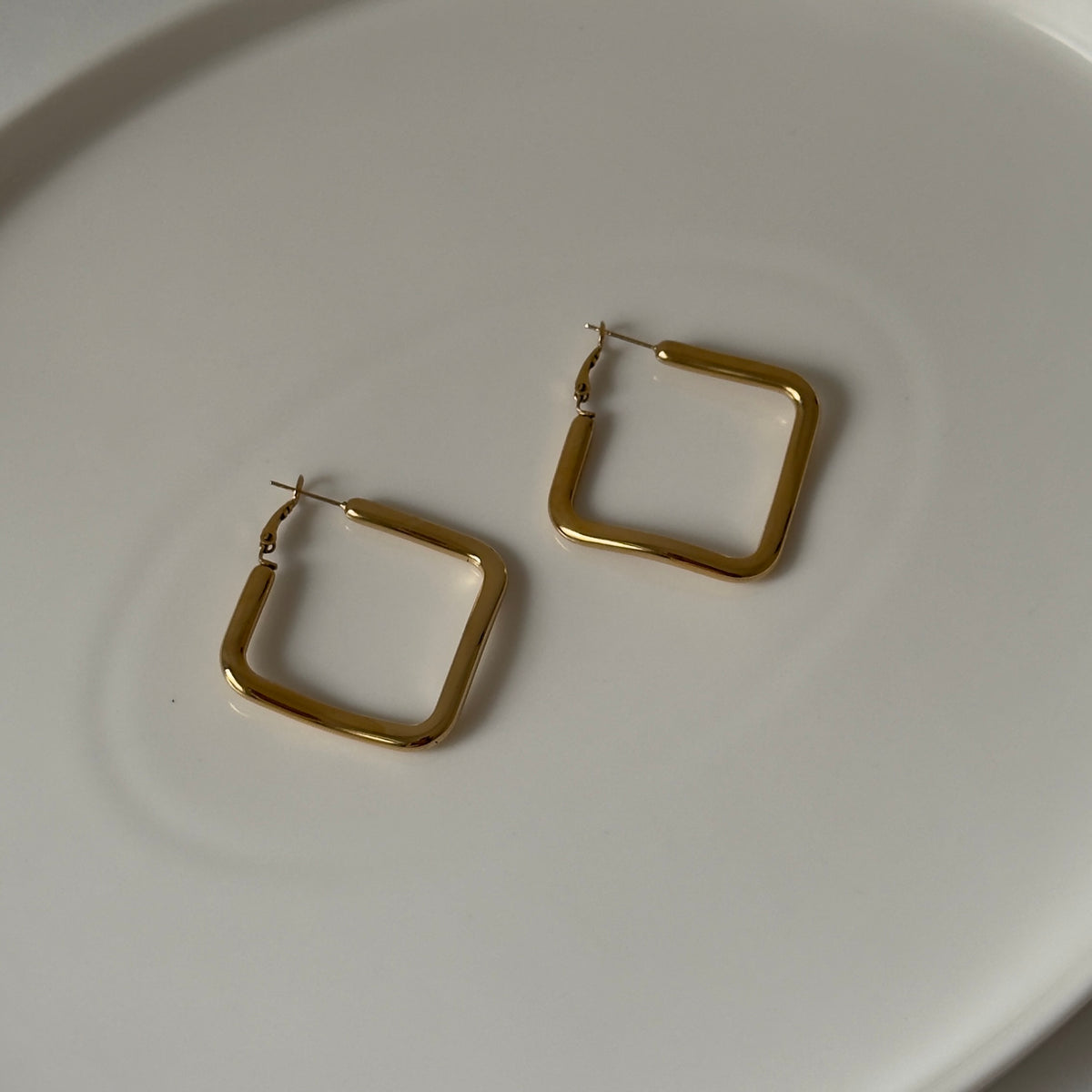 RHOMBUS