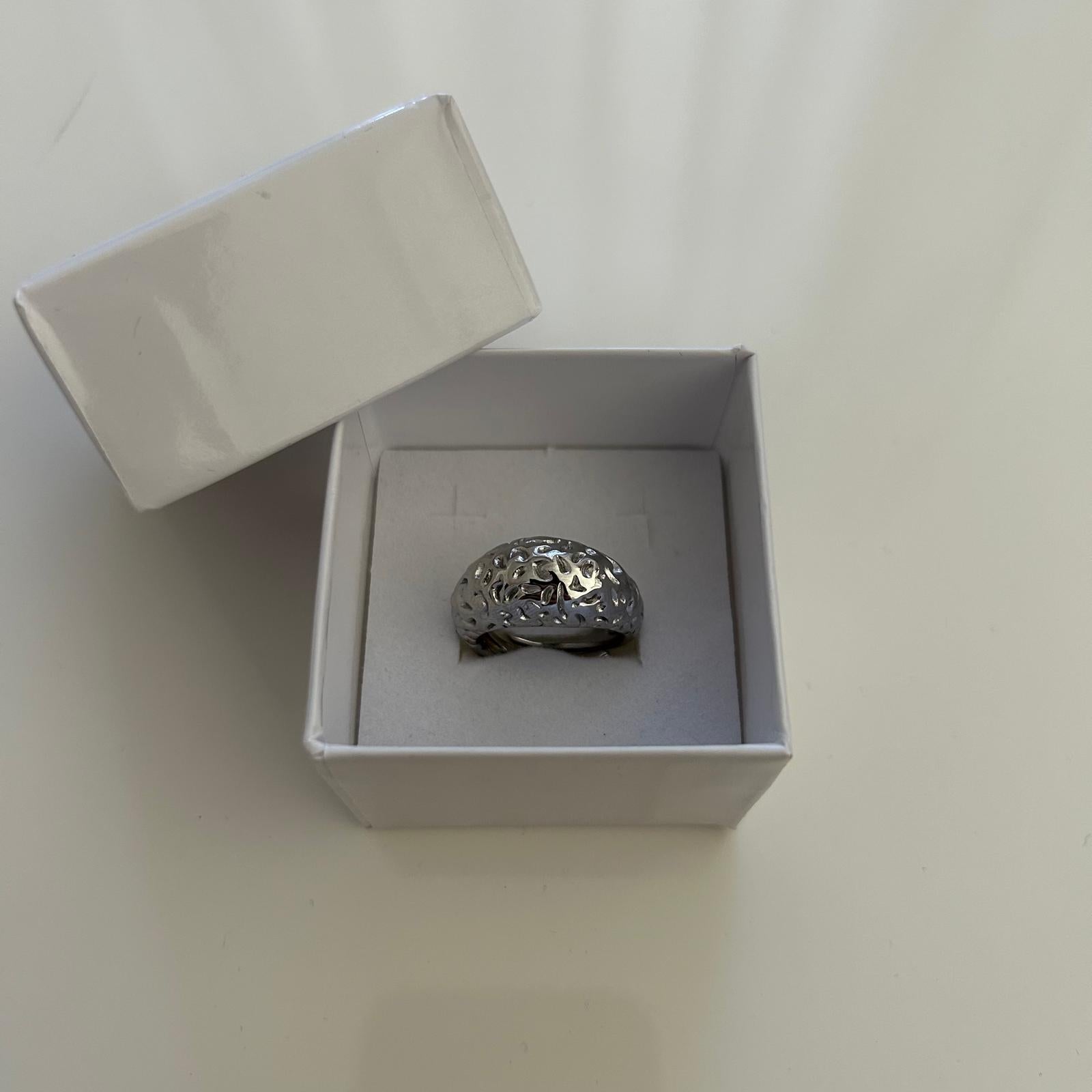 ANELLO PIERRE