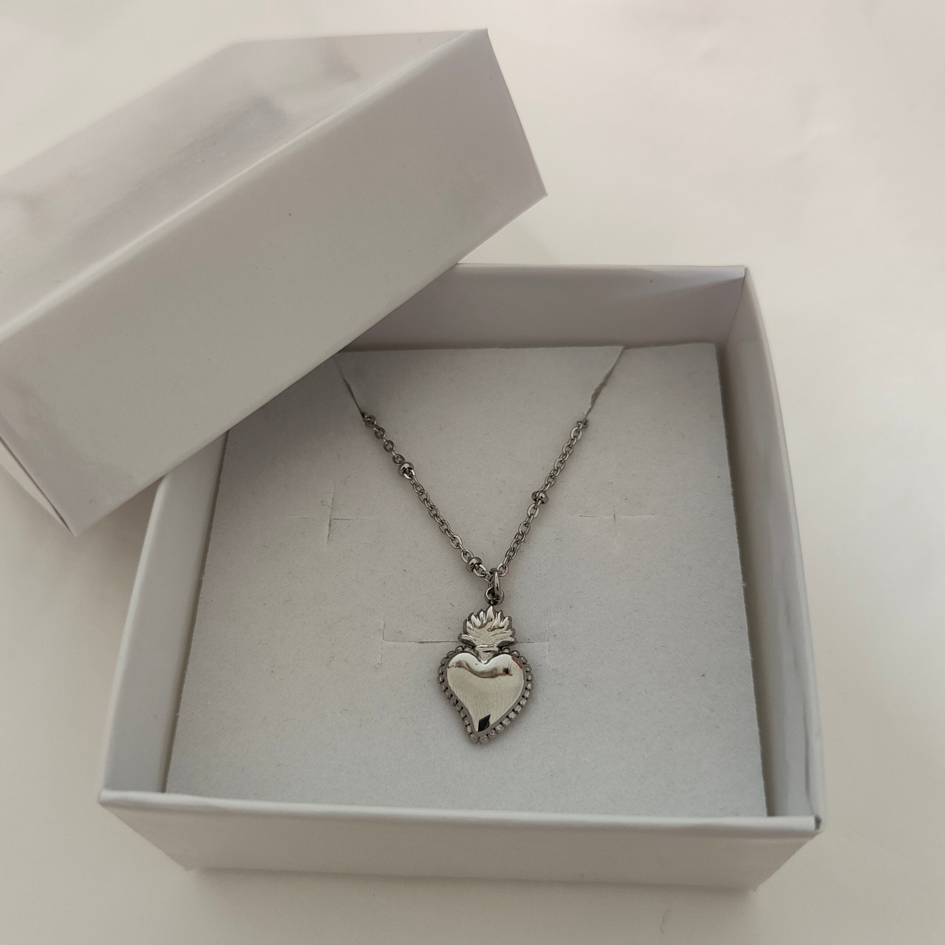 COLLANA SACRED HEART