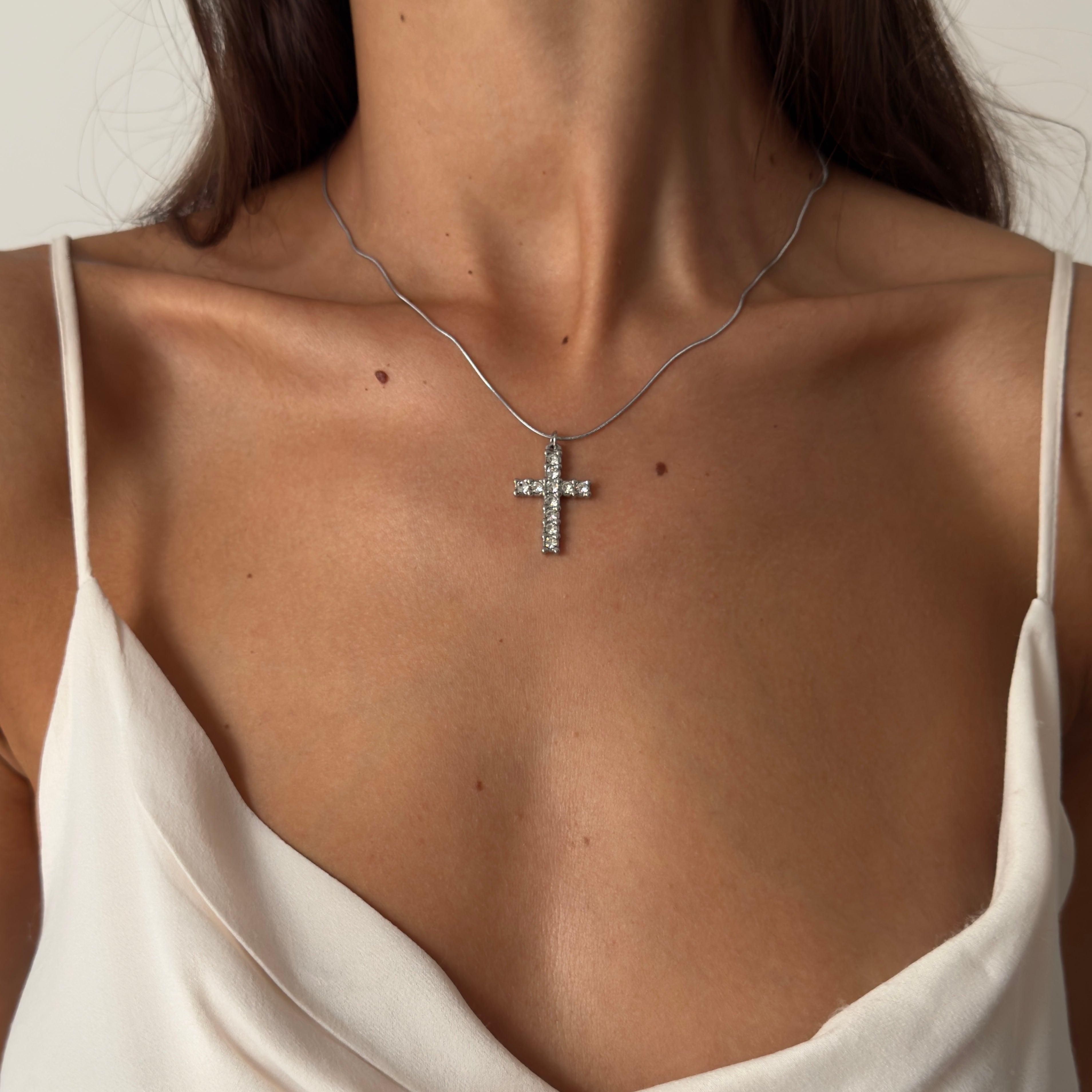 COLLANA TUBULAR CROSS STRASS