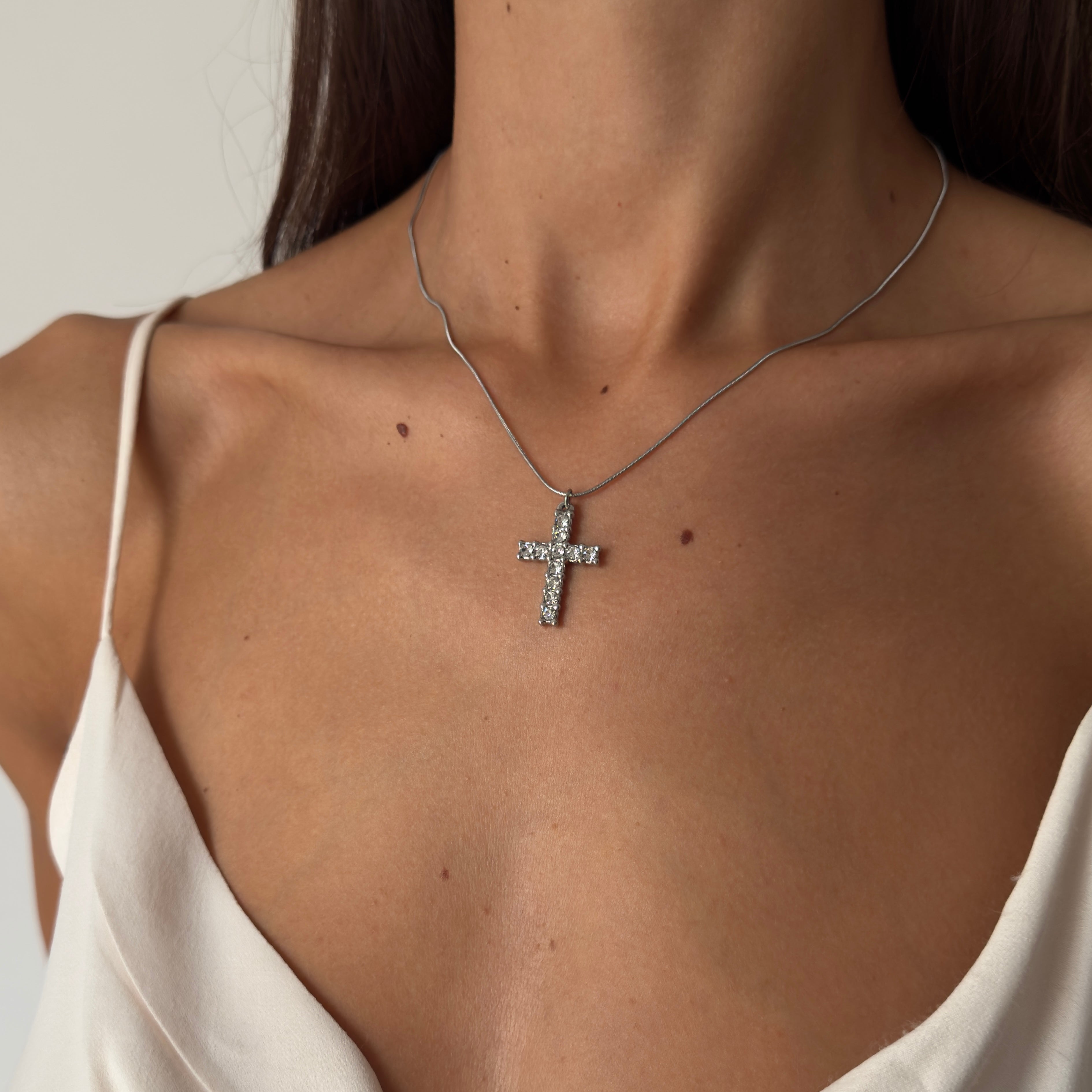 COLLANA TUBULAR CROSS STRASS
